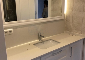 شقة فاخرة ضمن منطقة كاديكوي بالقسم الاسيوي من اسطنبول 