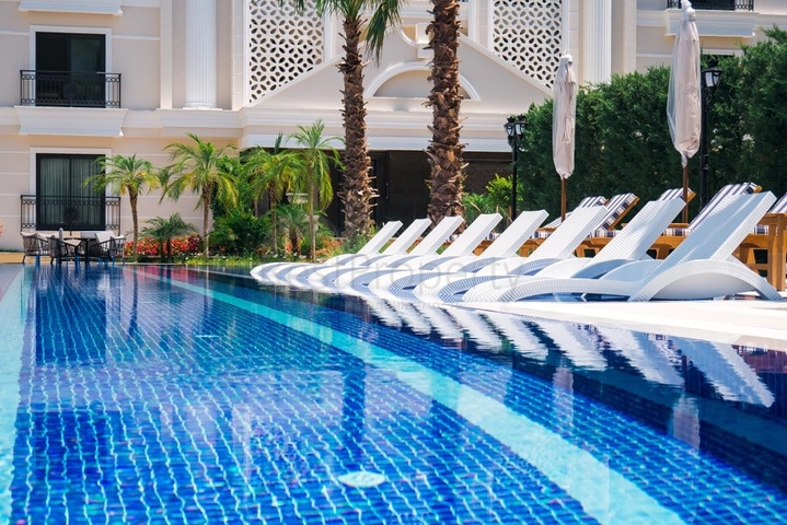 شقق فاخرة للإيجار ، مع تخطيط 2 + 1 في وسط ألانيا