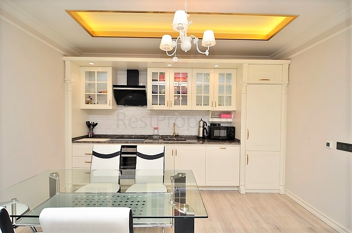 شقق فاخرة للإيجار ، مع تخطيط 2 + 1 في وسط ألانيا