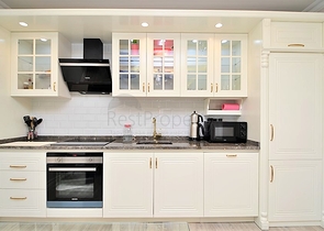 شقق فاخرة للإيجار ، مع تخطيط 2 + 1 في وسط ألانيا