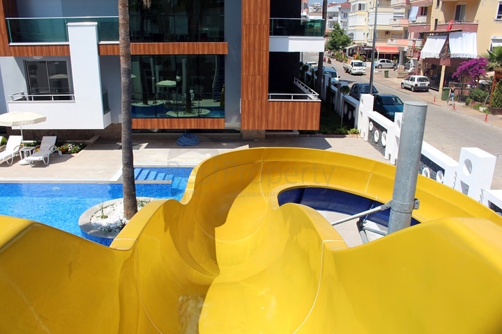 تصميم عصري حديث - شقة غرفتين وصالة ضمن مجمع فاخر في اوبا / الانيا 