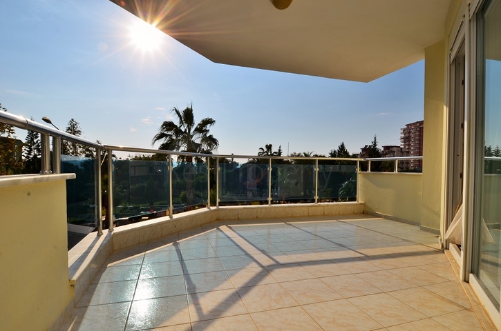 موقع مميز - شقة عائلية قريبة من البحر - في مهموتلار / الانيا 