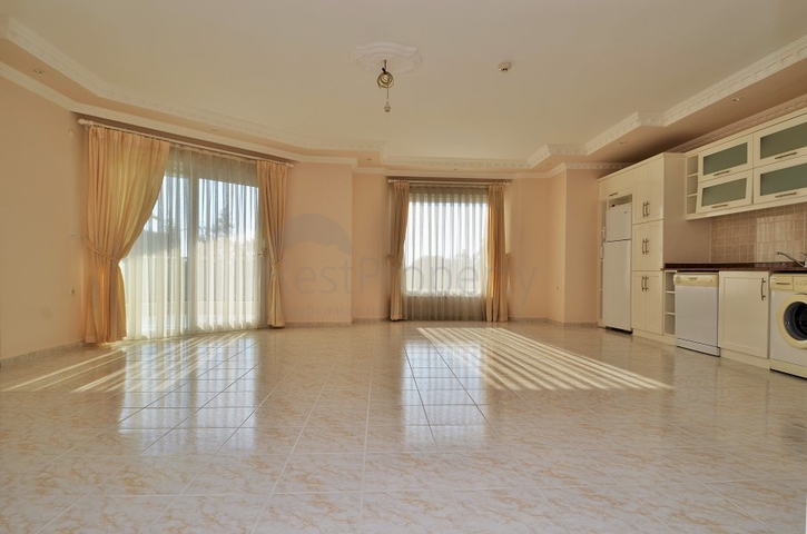 موقع مميز - شقة عائلية قريبة من البحر - في مهموتلار / الانيا 