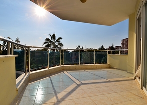 موقع مميز - شقة عائلية قريبة من البحر - في مهموتلار / الانيا 