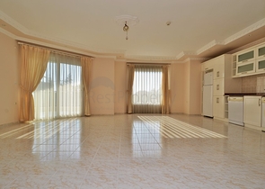 موقع مميز - شقة عائلية قريبة من البحر - في مهموتلار / الانيا 