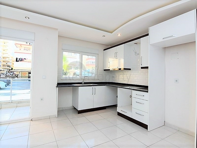 قريبة من الشاطئ - شقة بتصميم غرفة نوم وصالة في مهموتلار - الانيا 