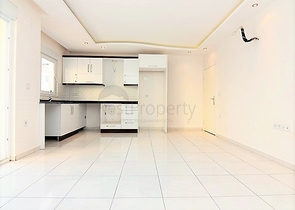 قريبة من الشاطئ - شقة بتصميم غرفة نوم وصالة في مهموتلار - الانيا 