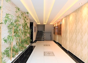 قريبة من الشاطئ - شقة بتصميم غرفة نوم وصالة في مهموتلار - الانيا 