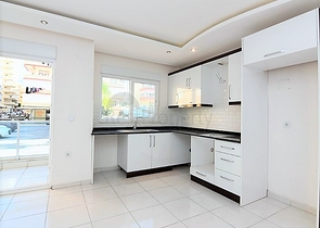 قريبة من الشاطئ - شقة بتصميم غرفة نوم وصالة في مهموتلار - الانيا 