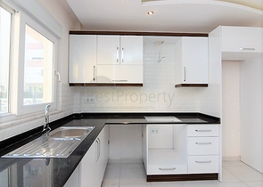 قريبة من الشاطئ - شقة بتصميم غرفة نوم وصالة في مهموتلار - الانيا 