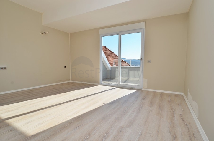 شقق عائلية واسعة - مجمع سكني جديد - في مهموتلار / الانيا 