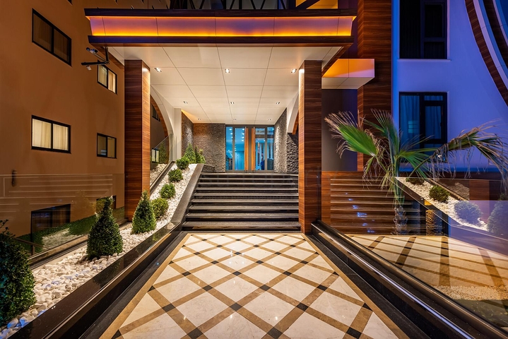 اول خط على البحر - مجمع سكني جديد في كاستل / الانيا 