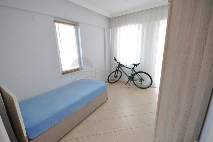 شقة 2 + 1 مع الأثاث في Camyuva Kemer 450 م إلى البحر