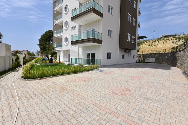 مجمع سكني حديث يضم شقق غرفة وصالة باسعار مناسبة في افسلار / الانيا 