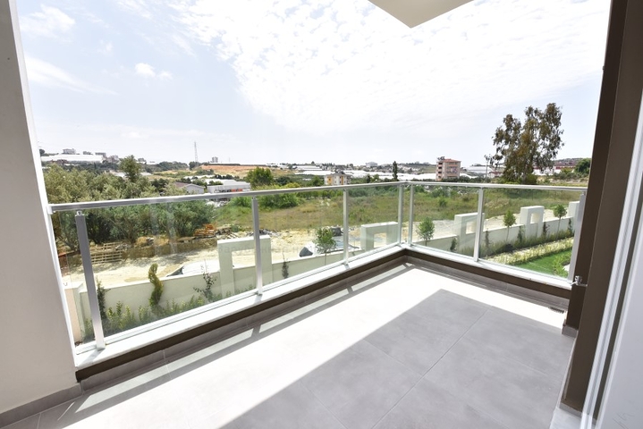 مجمع سكني حديث يضم شقق غرفة وصالة باسعار مناسبة في افسلار / الانيا 