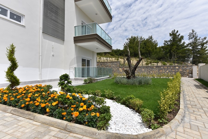 مجمع سكني حديث يضم شقق غرفة وصالة باسعار مناسبة في افسلار / الانيا 