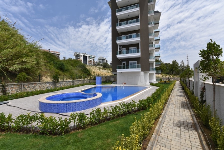 مجمع سكني حديث يضم شقق غرفة وصالة باسعار مناسبة في افسلار / الانيا 