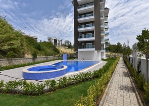 مجمع سكني حديث يضم شقق غرفة وصالة باسعار مناسبة في افسلار / الانيا 