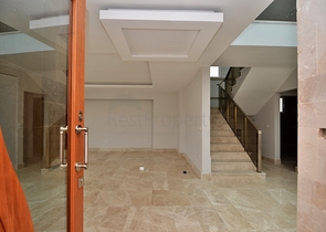 فيلا فاخرة قريبة من البحر في كارجي جاك / الانيا 