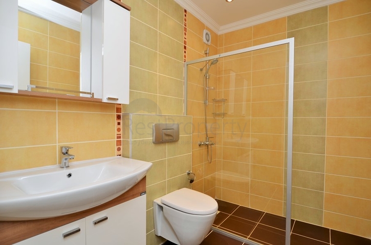 فيلا في الانيا / كاركي جاك