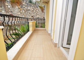 فيلا في الانيا / كاركي جاك