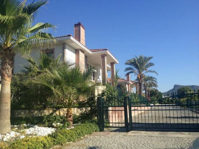 فيلا فاخرة للبيع في كيمير 