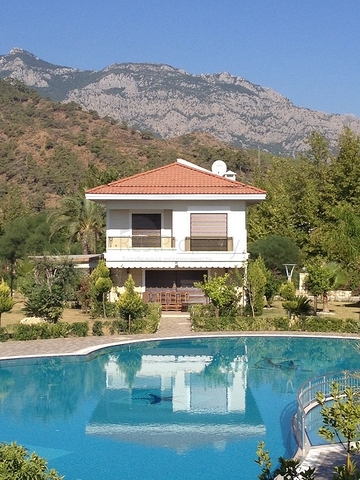 فيلا فاخرة للبيع في كيمير 