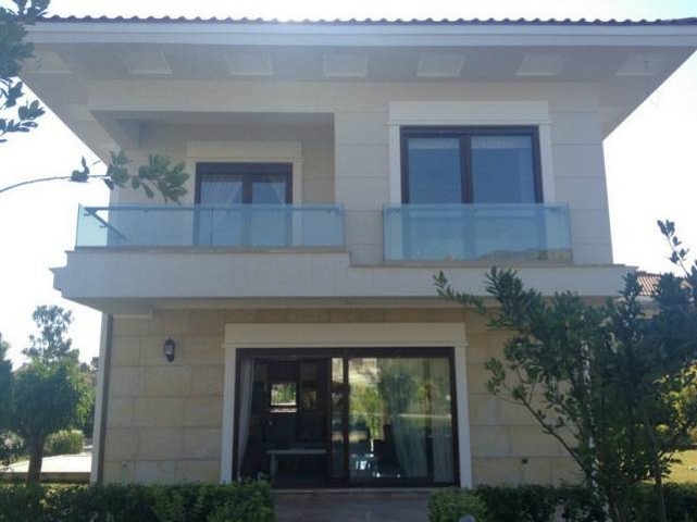 فيلا فاخرة للبيع في كيمير 