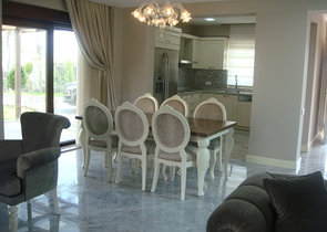 فيلا فاخرة للبيع في كيمير 