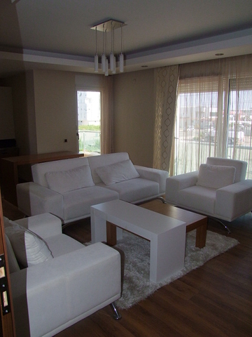 شقق فاخرة ضمن مجمع عصري للبيع في كونيالتي / انطاليا 