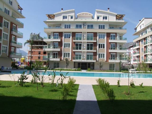 شقق فاخرة ضمن مجمع عصري للبيع في كونيالتي / انطاليا 