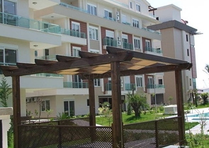 شقق فاخرة ضمن مجمع عصري للبيع في كونيالتي / انطاليا 