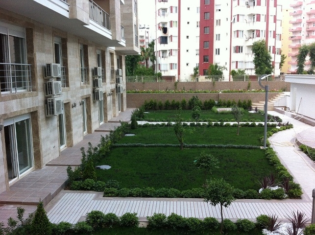 شقق للبيع ضمن مجمع استثماري فاخر في انطاليا 