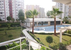 شقق للبيع ضمن مجمع استثماري فاخر في انطاليا 