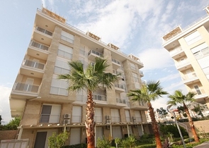 شقق للبيع ضمن مجمع استثماري فاخر في انطاليا 