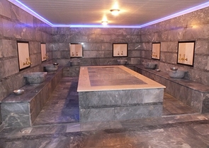 شقق بمساحات مختلفة على ضفاف النهر في كيستيل / ألانيا 