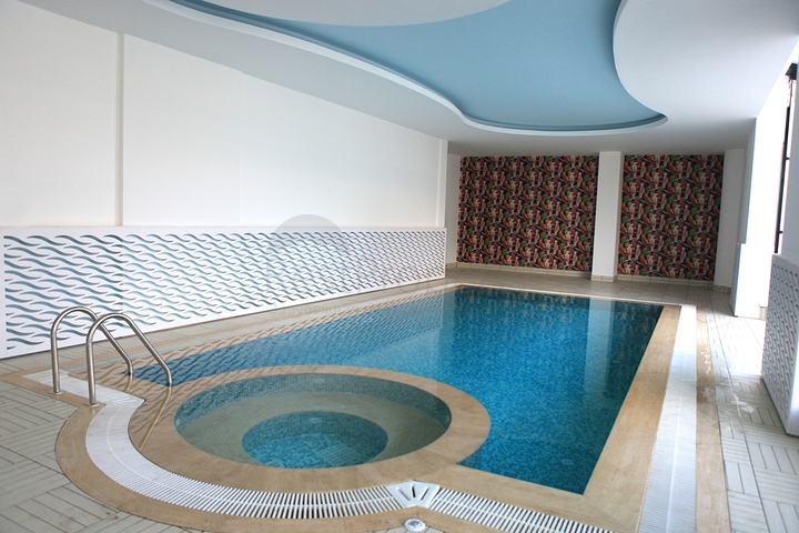 شقق بمساحات مختلفة في أوبا على البحر مباشرة ً