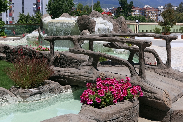 شقق بمساحات مختلفة في أوبا على البحر مباشرة ً