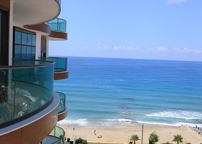 شقق بمساحات مختلفة في أوبا على البحر مباشرة ً