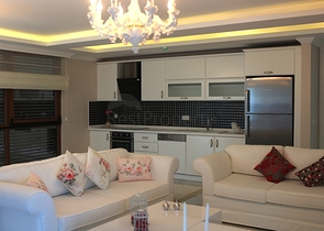 شقق بمساحات مختلفة في أوبا على البحر مباشرة ً