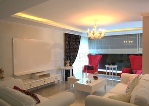 شقق بمساحات مختلفة في أوبا على البحر مباشرة ً