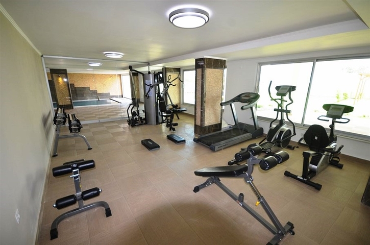 على البحر مباشرة - شقق وبنتهاوس ضمن مجمع فاخر - في كاستل / الانيا 