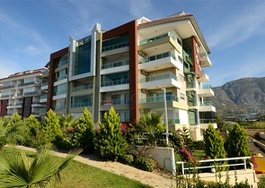 على البحر مباشرة - شقق وبنتهاوس ضمن مجمع فاخر - في كاستل / الانيا 