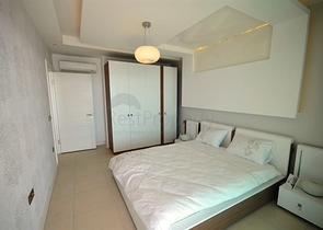 على البحر مباشرة - شقق وبنتهاوس ضمن مجمع فاخر - في كاستل / الانيا 