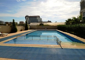 على البحر مباشرة - شقق وبنتهاوس ضمن مجمع فاخر - في كاستل / الانيا 