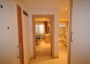 شقة مفروشة على الخط الأول لشاطئ البحر