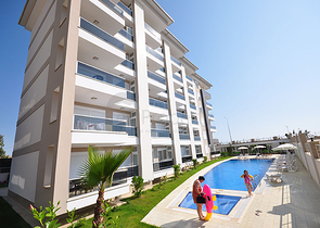 شقة مفروشة على الخط الأول لشاطئ البحر