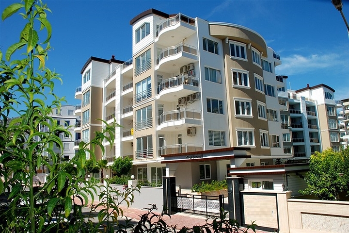 شقق عادية وشقق دوبلكس في أنطاليا / كونيالتي