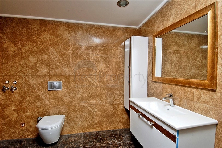 شقق عادية وشقق دوبلكس في أنطاليا / كونيالتي