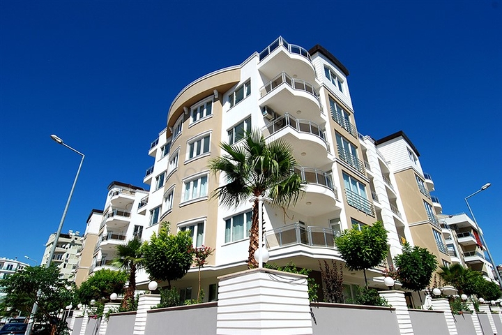 شقق عادية وشقق دوبلكس في أنطاليا / كونيالتي